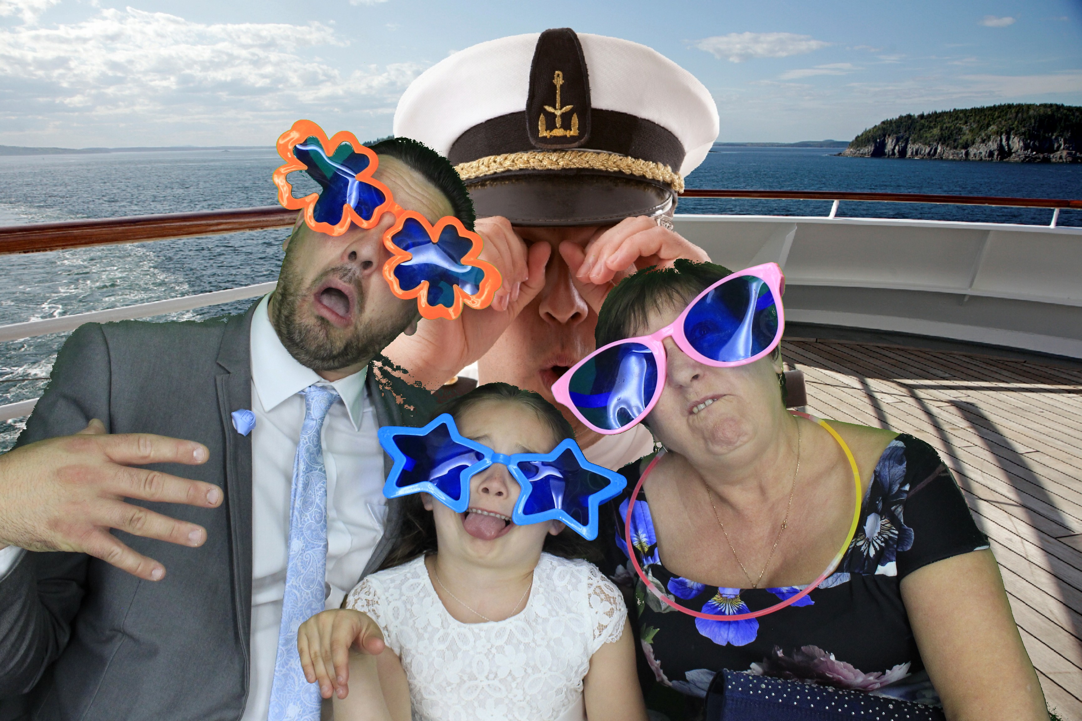 Graham and Rhiannon's Wedding | View more photos from the event at gallery.myphotoboothexperience.co.uk/u/MyPhotoBoothExperienceLtd/Graham-and-Rhiannons-Wedding